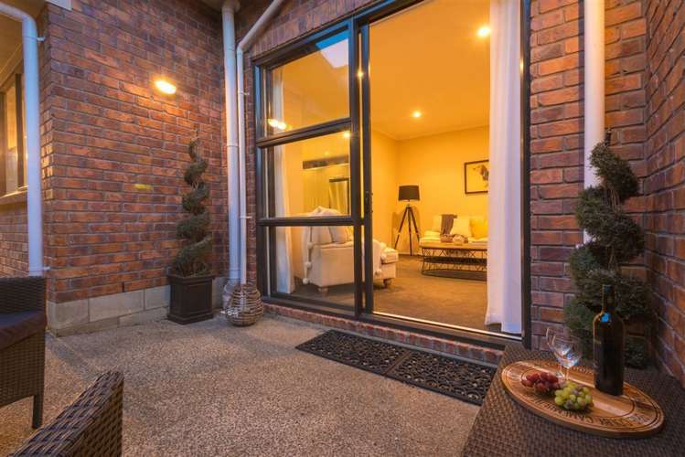 13 Gibbston Crescent Flat Bush_6