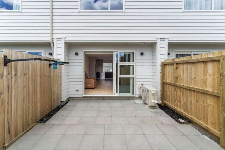 5/129 Lancaster Road Beach Haven_10