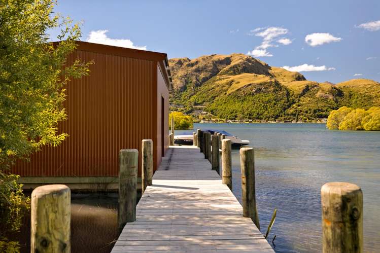 24 Willow Place and 117 Peninsula Road Kelvin Heights_16