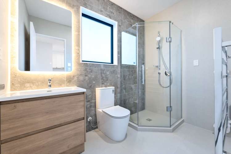 18 & 18a Katote Avenue Swanson_52