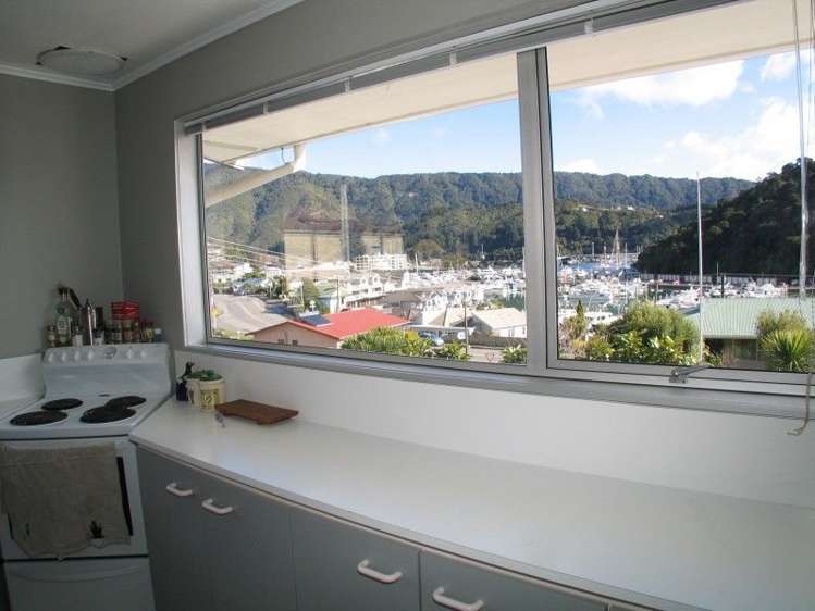 4a Rutland Street Picton_14