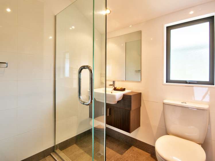 2a Amber Close Arthurs Point_18