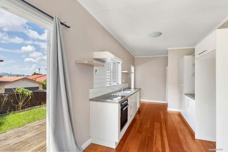 137 Te Atatu Road Te Atatu South_5