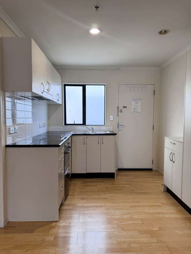 176 Broadway Newmarket_1