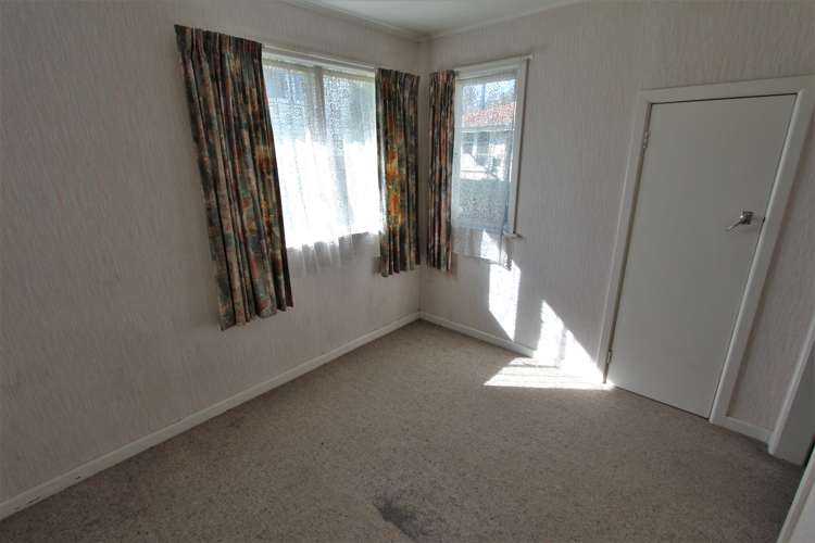 8 Dee Street Tokoroa_14