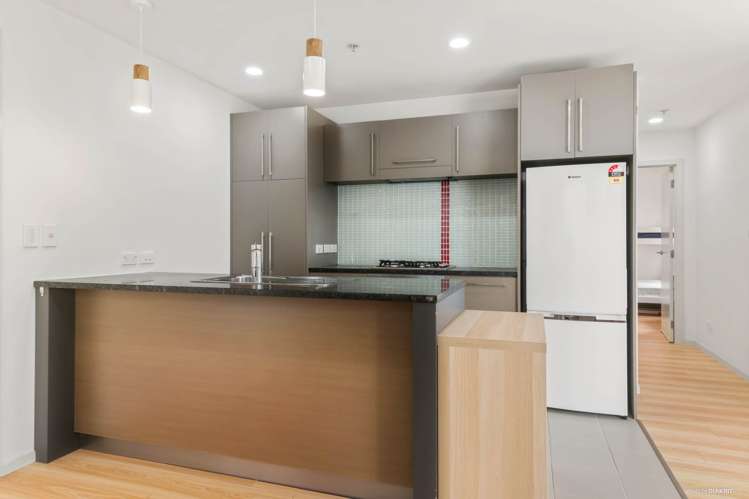 218/4 Wagener Place Mt Albert_15