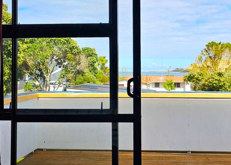 10 Waianga Place Omapere_26