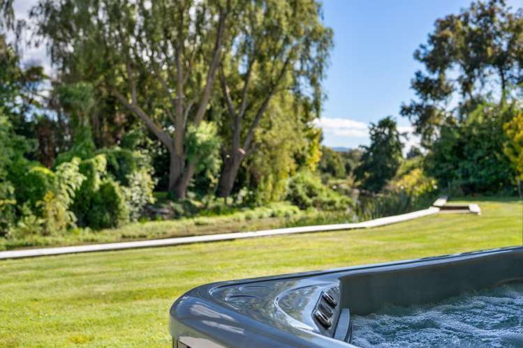 99 Dillons Point Road Blenheim_29