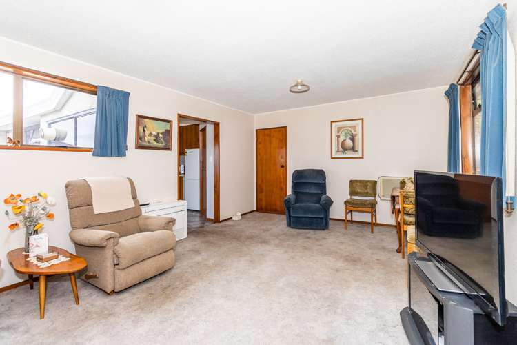 2/7 Waipori Place Glenwood_7