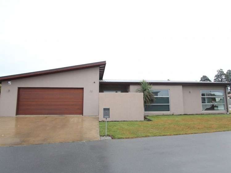 8 Westpark Close Allenton_21