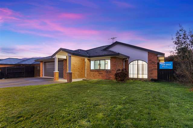 11 Edenpark Drive Rototuna North_1