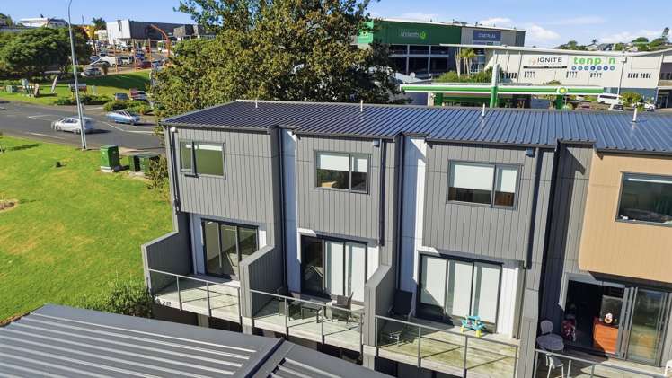 5/694 Whangaparaoa Road Stanmore Bay_17