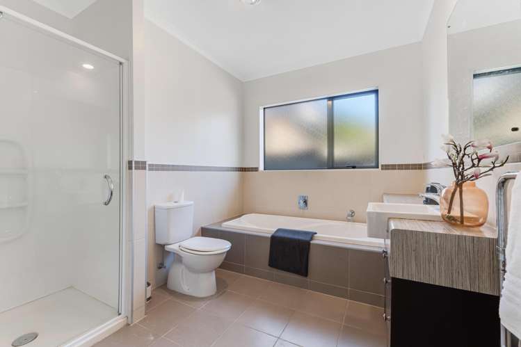 5 Woolaston Place Flat Bush_16