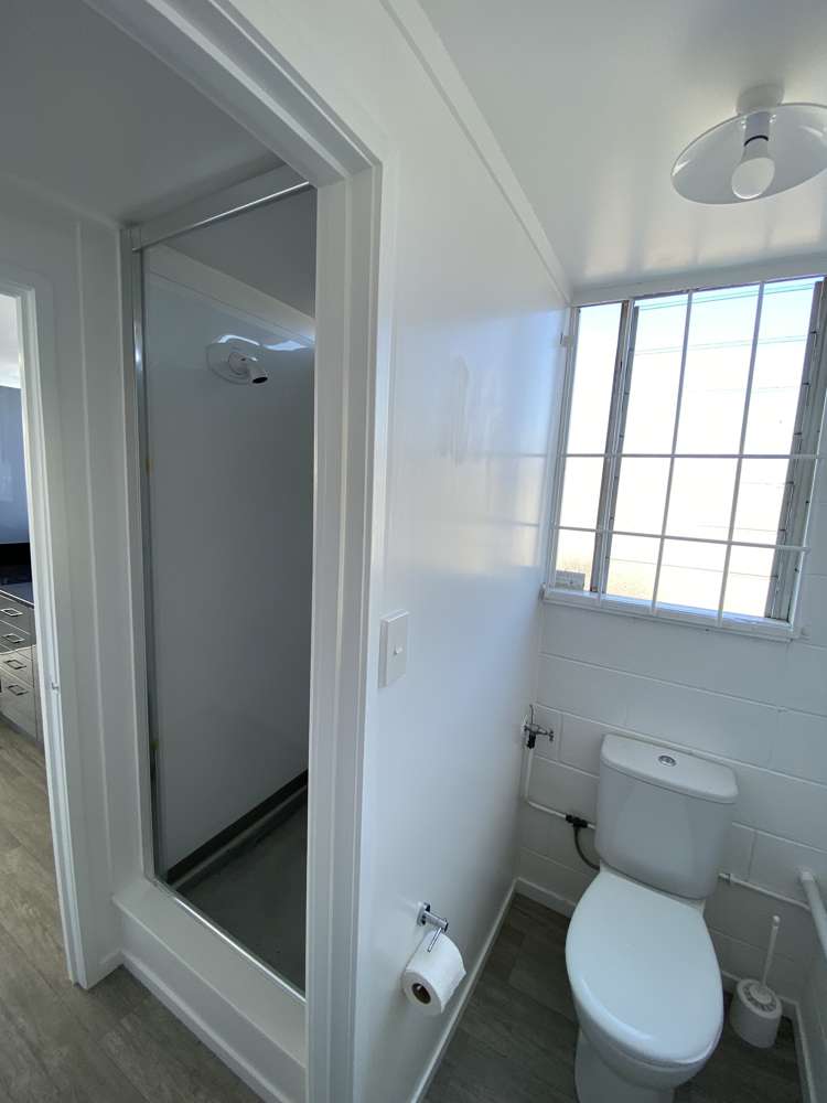 D/4010 Great North Road Kelston_9