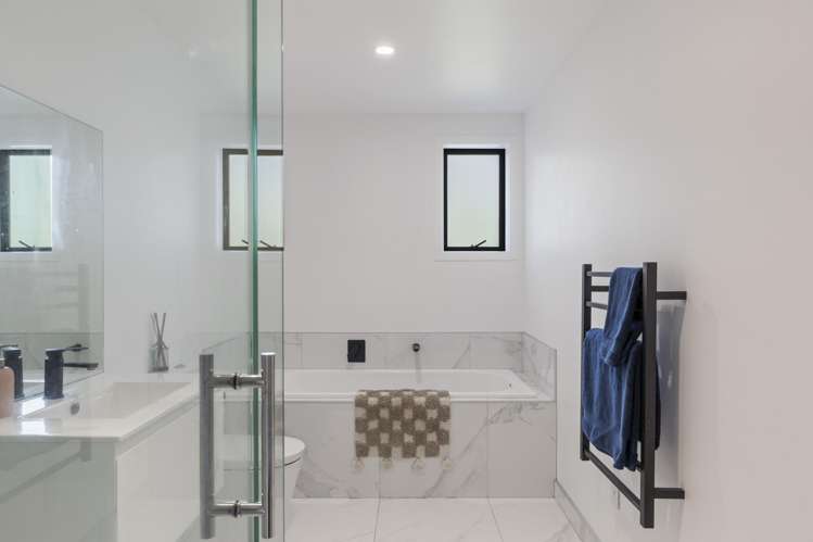 1 Armstrong Avenue Waitara_20