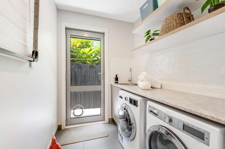 100 Beach Road Mellons Bay_27