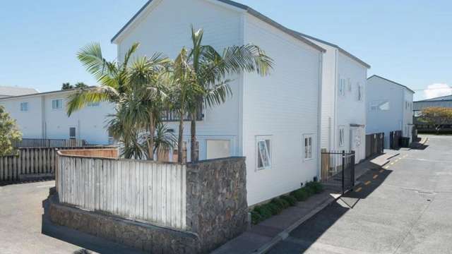 Onehunga Townhouse