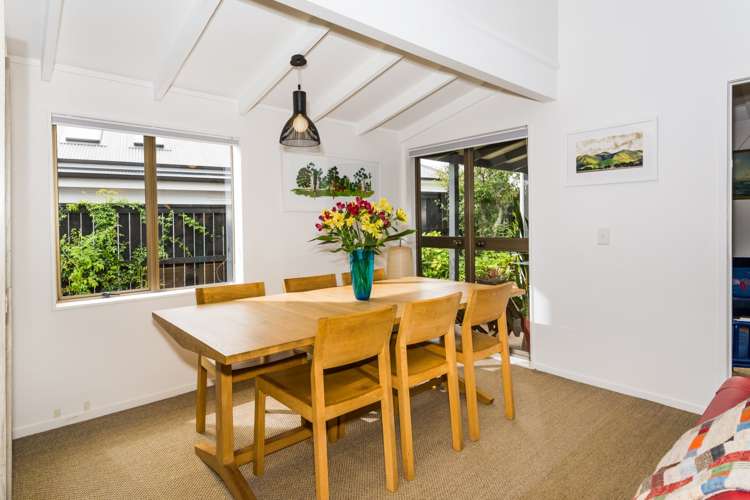 3/136 Calliope Road Stanley Point_8