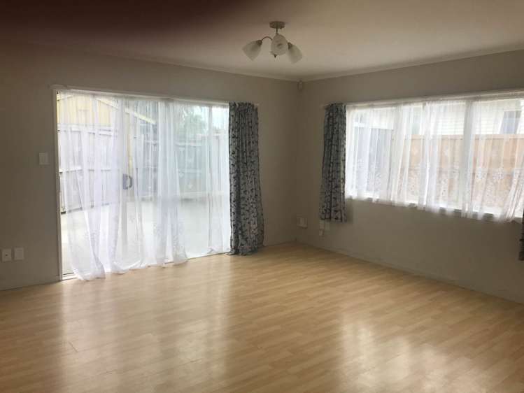 2/161 Old Wairoa Road Papakura_4