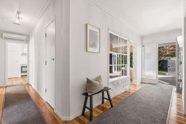 720A River Road Chartwell_2