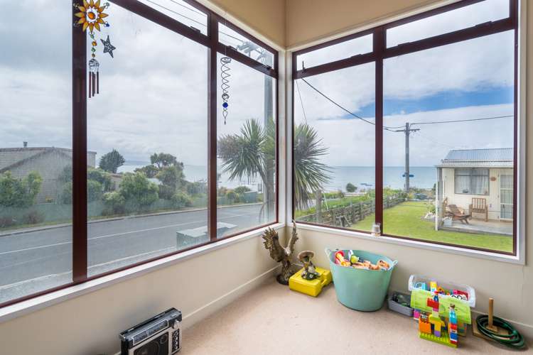 1 Rimu Street Kaka Point_11
