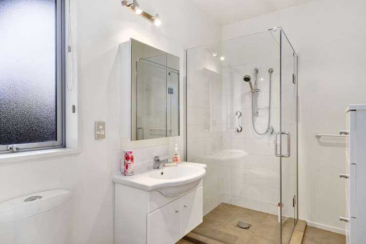 5/372 Yaldhurst Road Russley_5