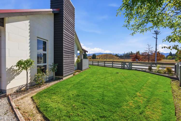 14 Lakeland Avenue Twizel_29