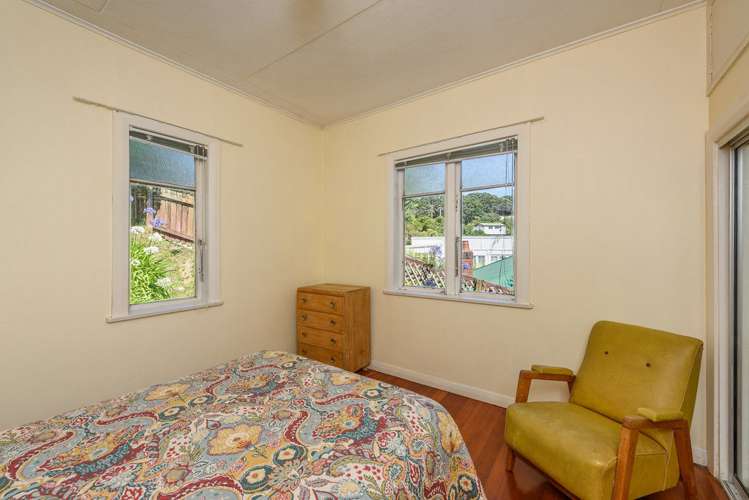 16 Totara Road Miramar_9