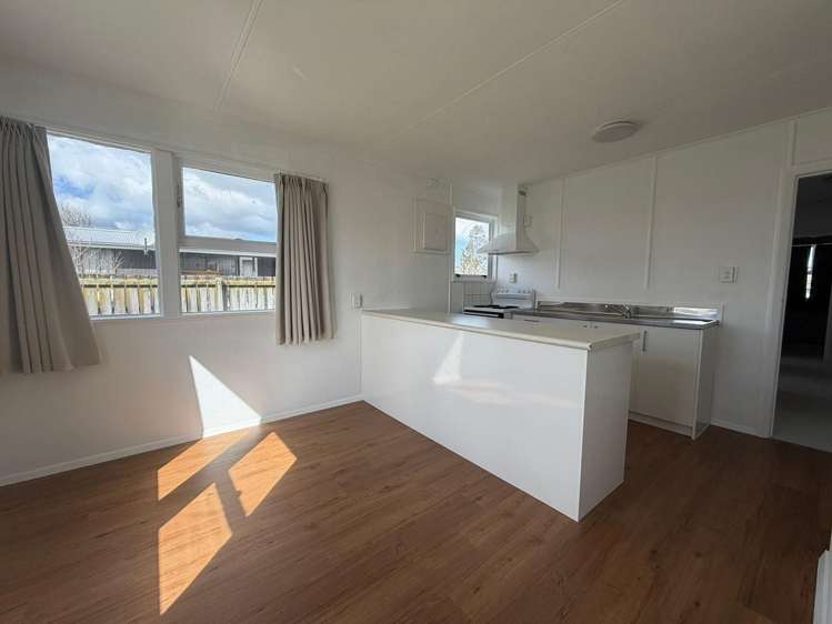 76 Cambridge Terrace Papatoetoe_11
