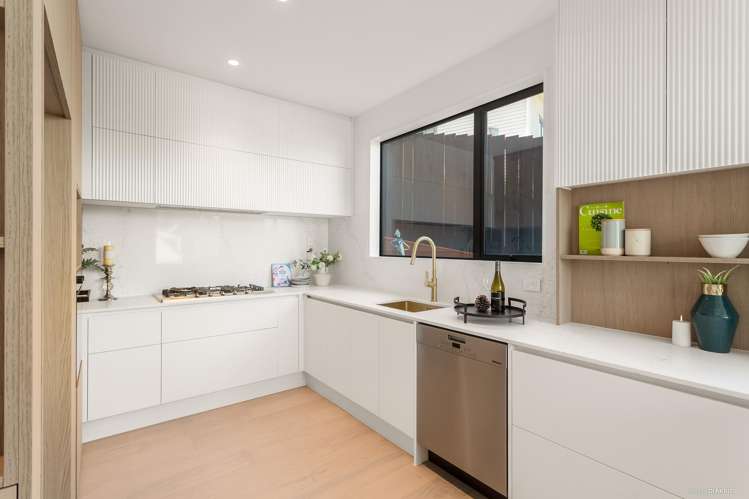 3/1 Montana Avenue Murrays Bay_11