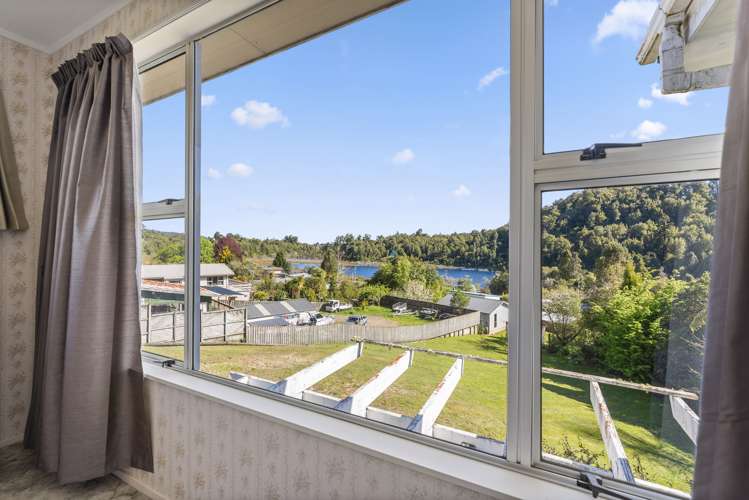 33 Oxford Road Lake Rotoma_10