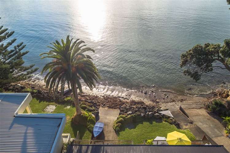 6/4 Arkles Strand Arkles Bay_2