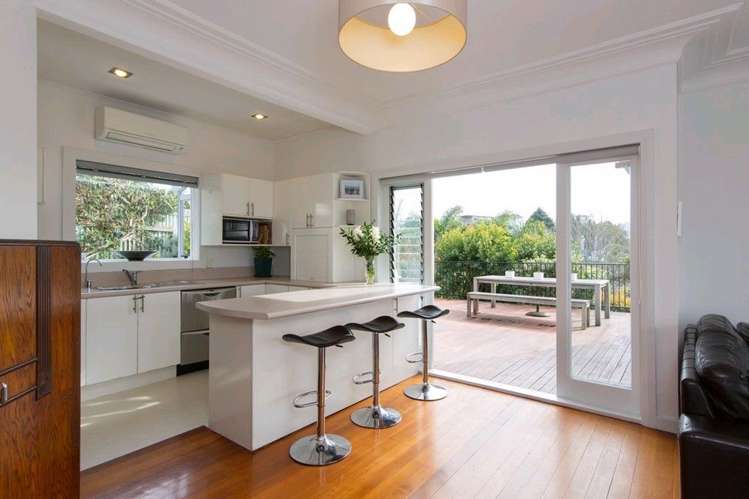 6 Apihai Street Orakei_8