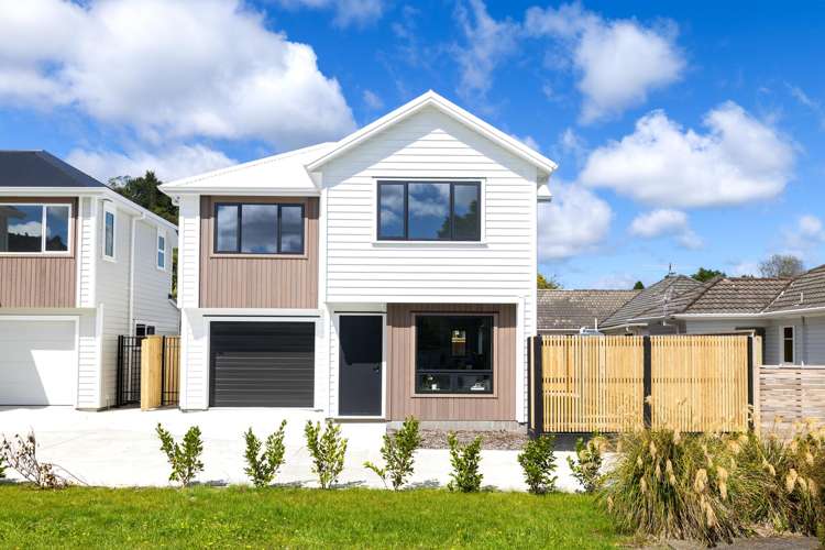 105 Main Road Wainuiomata_15