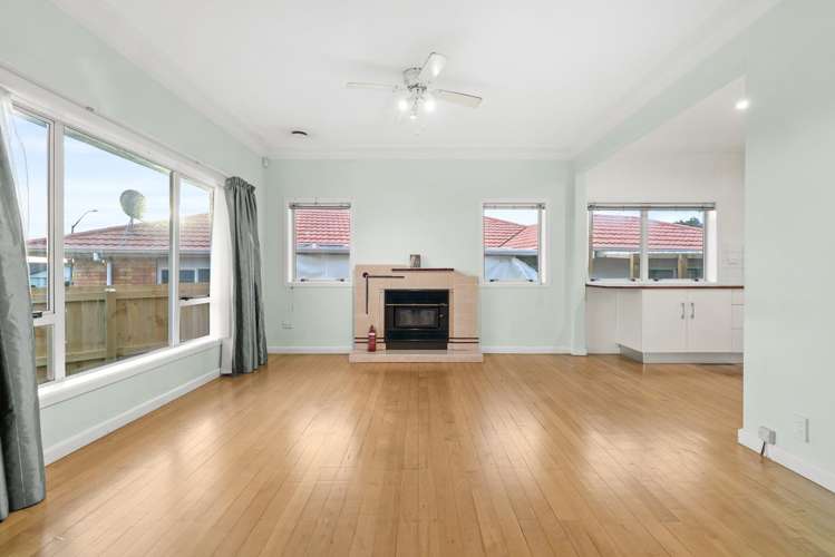 2 Kelvyn Grove Manurewa_5