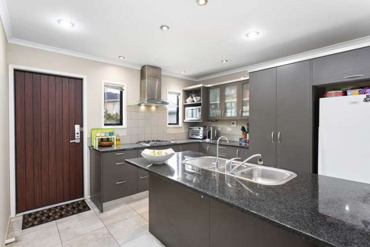 131 Fernhill Way Albany_11