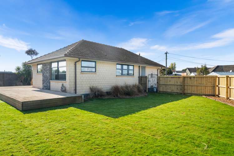 13 Ontario Place Wainoni_19