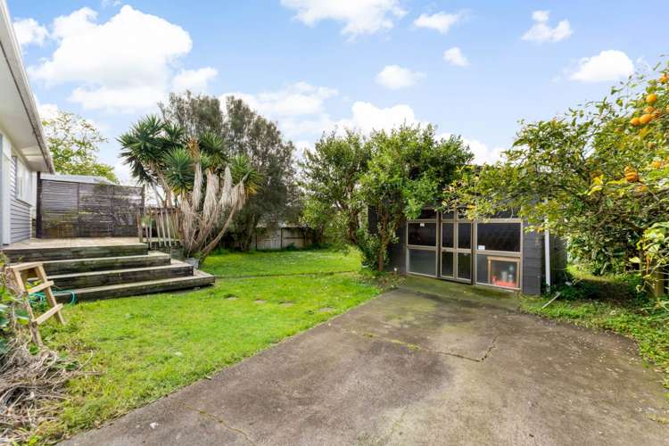 90 Riverpark Crescent Henderson_17