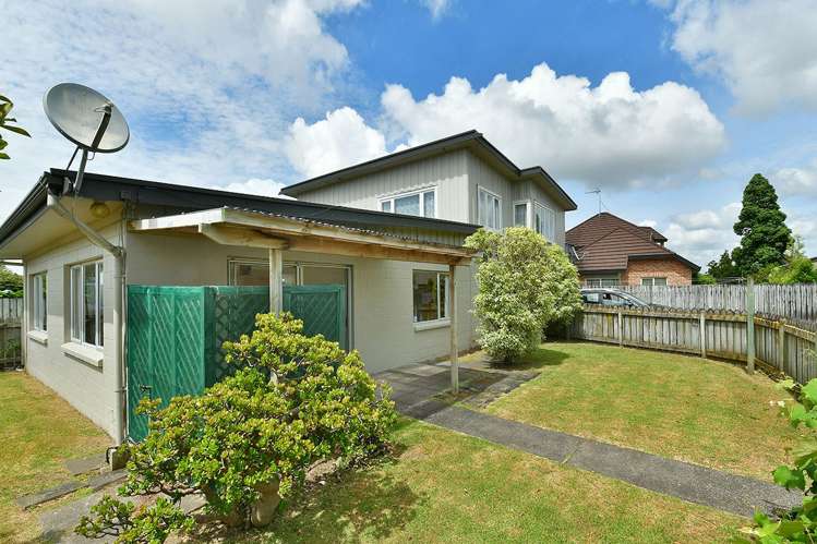 168a Centreway Road Orewa_1