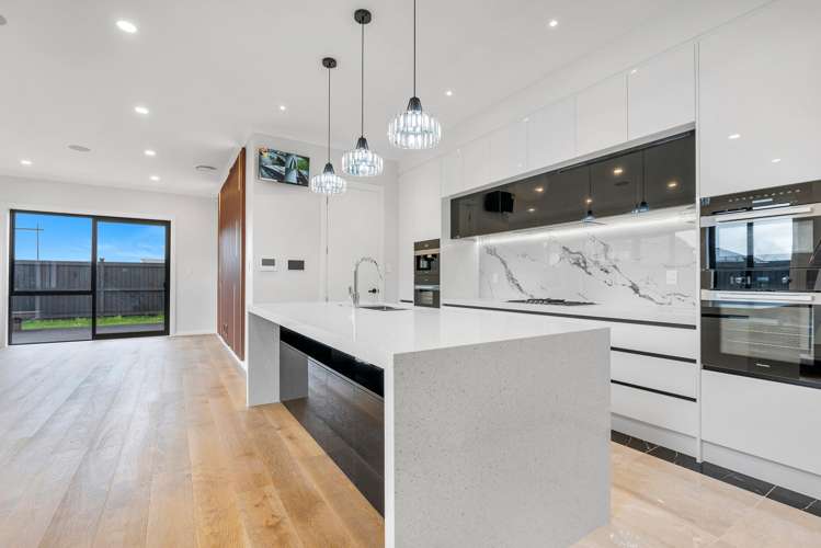 76 Symes Drive Red Beach_3