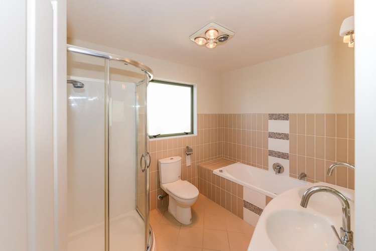 76 Medallion Drive Albany_20