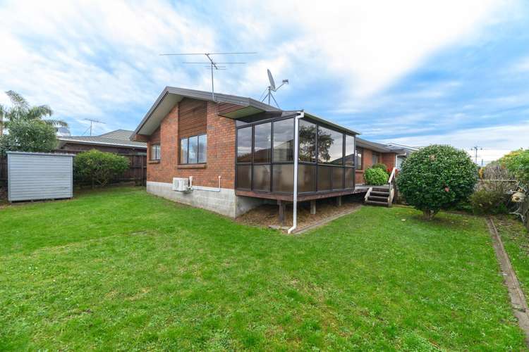 2/118 Astley Avenue_1
