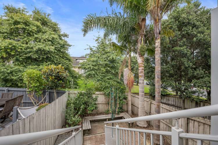 2/4 John Jennings Drive Oteha_15