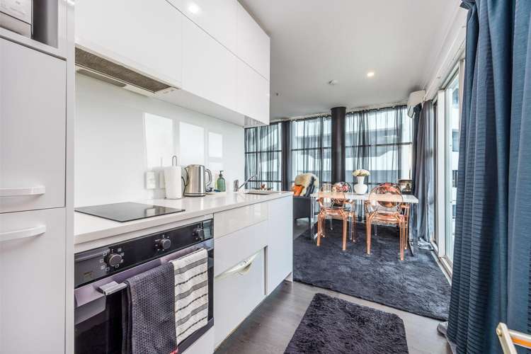 12/137 Quay Street 10015_4