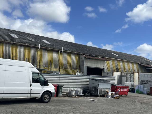 130 Queen Street West Levin_3