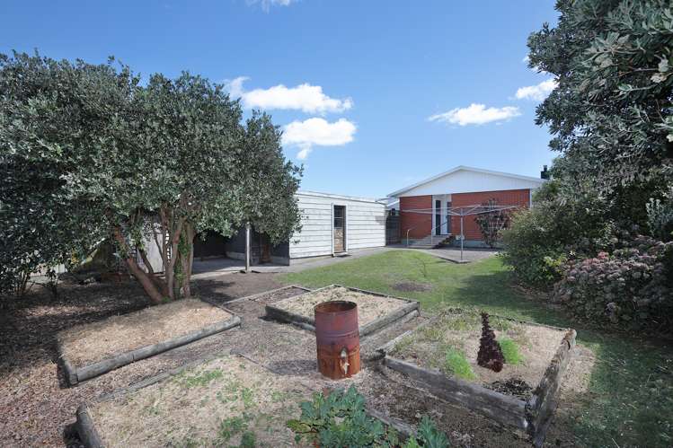 15 Fergusson Street Marton_14