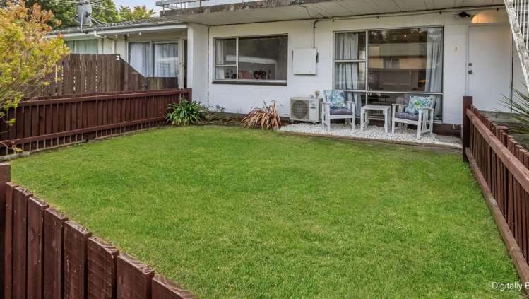 1/605 Hereford Street Linwood_1