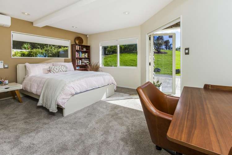 9a The Esplanade Castor Bay_15