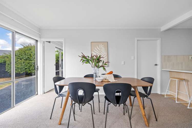 16 Rhonda Avenue Deanwell_10