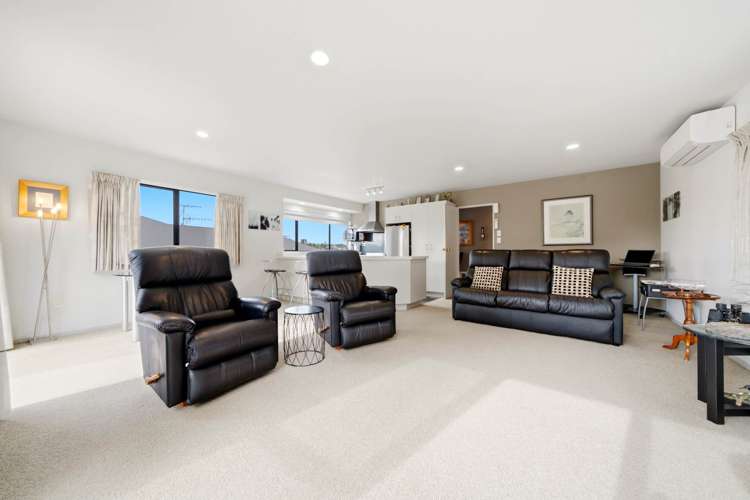 9 Lyttelton Avenue Forrest Hill_2